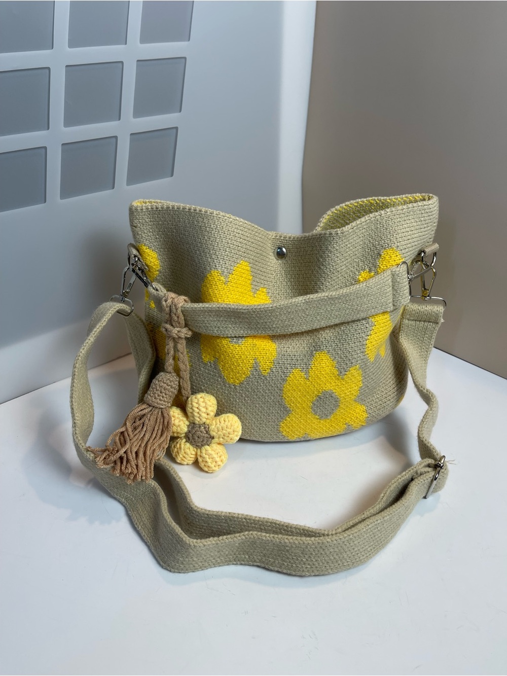 Handmade Knit Flower Crossbody Bag Beige Yellow Boho Tassel Indie Festival New